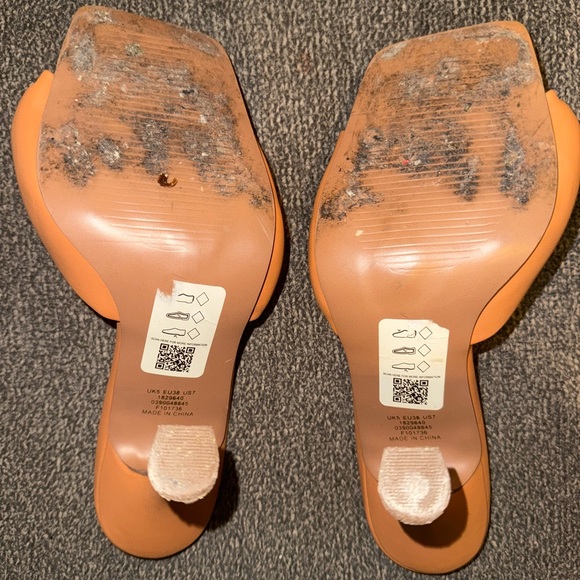 ASOS Design Niki Padded Twist High Heeled Mules in Beige Tan size Us 7 - Picture 9 of 9